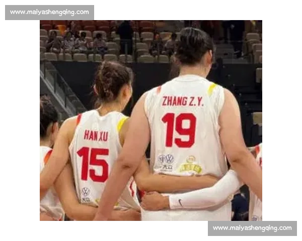 2 米 26 张子宇碾压日本女篮!内线统治力尽显,老鹰捉小鸡 再现赛场 2 米 26 张子宇碾压日本女篮!内线统治力尽显,老鹰捉小鸡 再现赛场