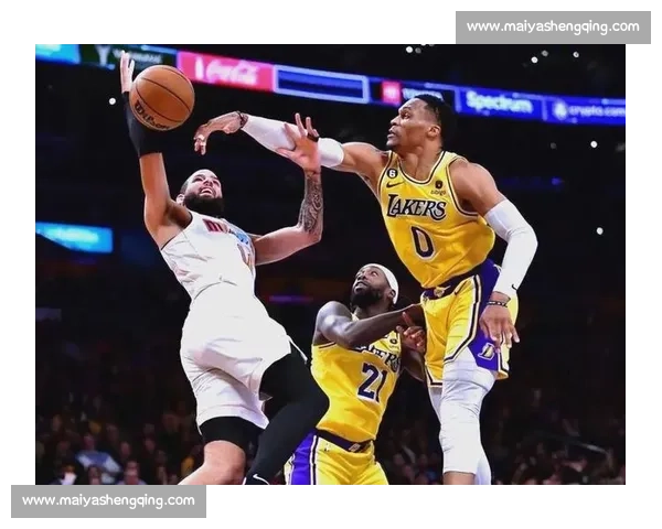 湖人对阵热火让分解析胜负走势与关键因素前瞻深度剖析盘口变化与阵容影响